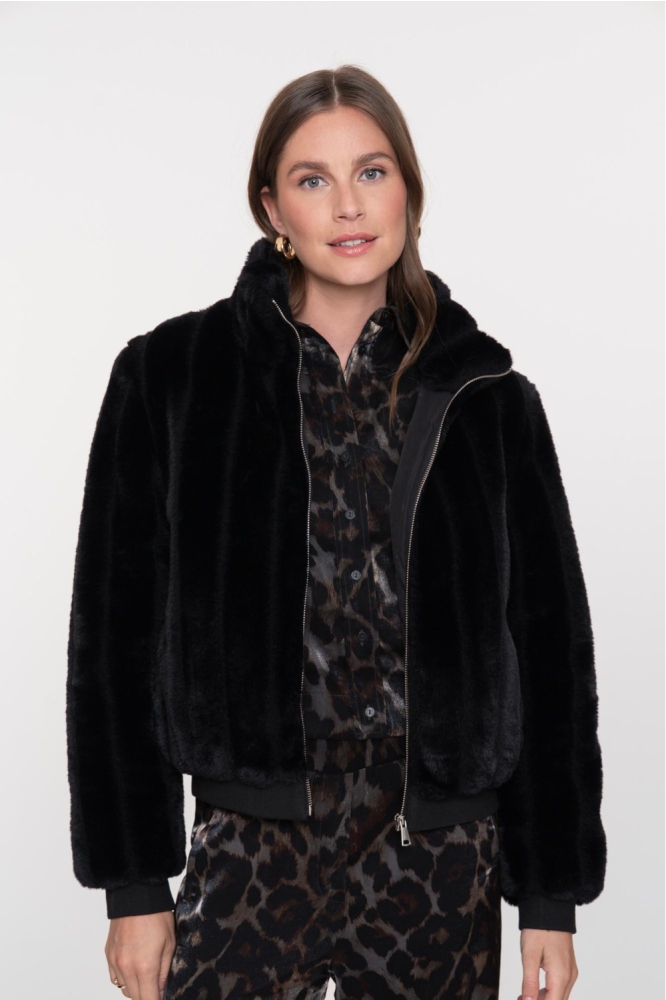 SHORT FAUX FUR JAS 58562 19 999 Black